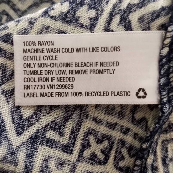 XHILARATION NAVY, WHITE, & GOLD TANK TOP W/ SPLIT BACK SZ.XXL NWT - Picture 7 of 7